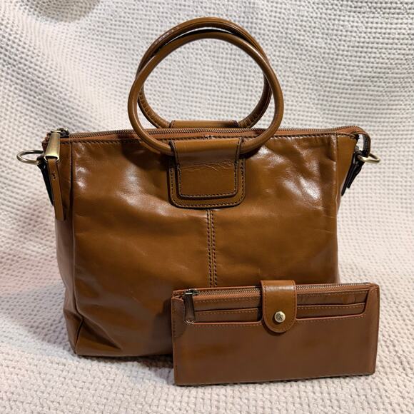 HOBO Handbags - Hobo Sheila Satchel Honey Brown With Matching Wallet (no crossbody strap)